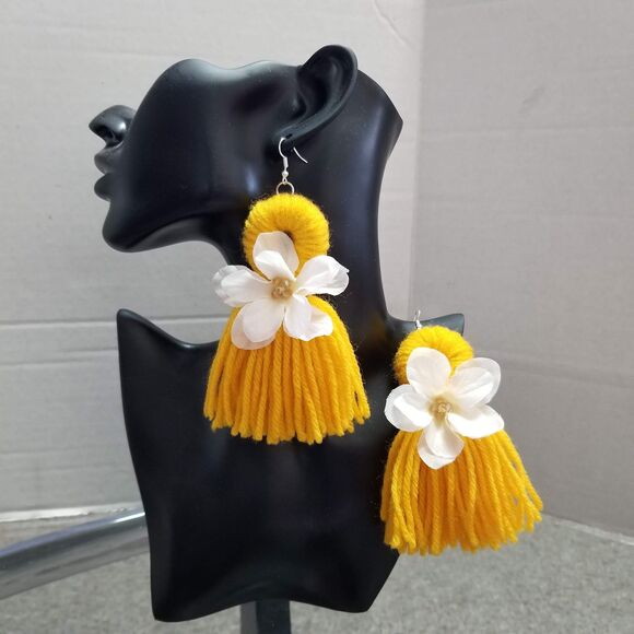 New Boho Vacation Cruise Yellow Tassel Floral Accent Handmade Statement Earrings - Picture 2 of 3